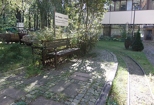 ... (Spielplatz)
