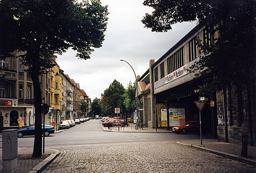 Berliner Straße / Fabrik Kunheim – Bahnhof Baumschulenweg / Glanzstraße