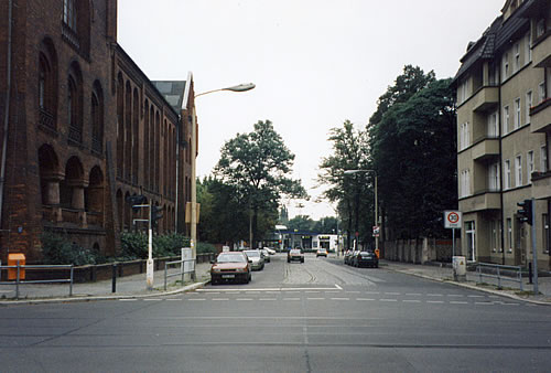 Bahnhof Niederschoeneweide-Johannisthal  Sadowa Koepenicker Grenze