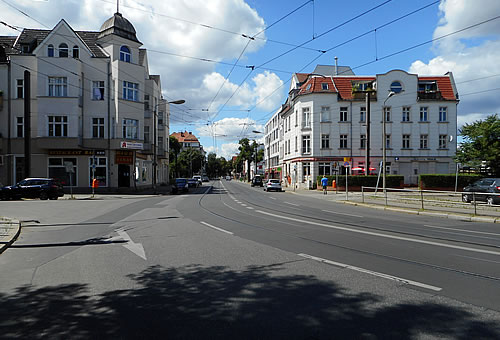 Germanen- / Provinzstrae  Niederschnhausen Friedensplatz