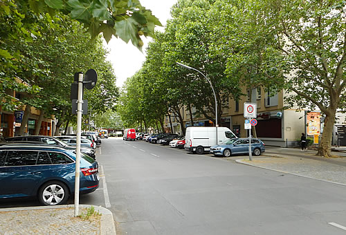 Viktoria-Luise-Platz  Trautenaustrae / Kaiserallee