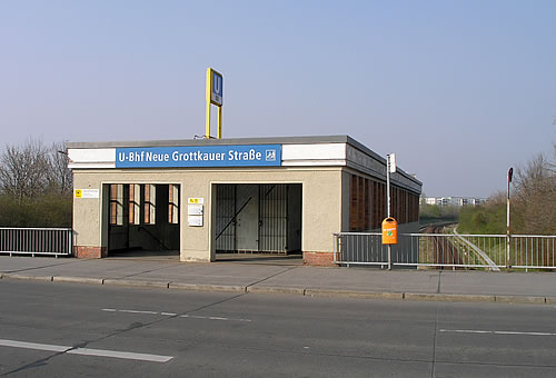 Neue Grottkauer Strasse